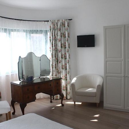 Bed and Breakfast La Fonda à Palau Extérieur photo